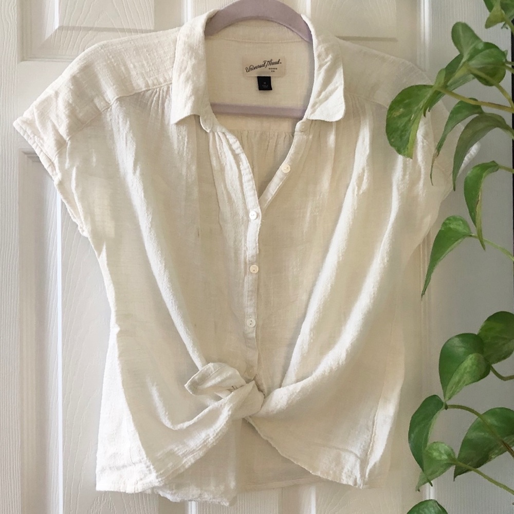 Linen style short sleeve button down